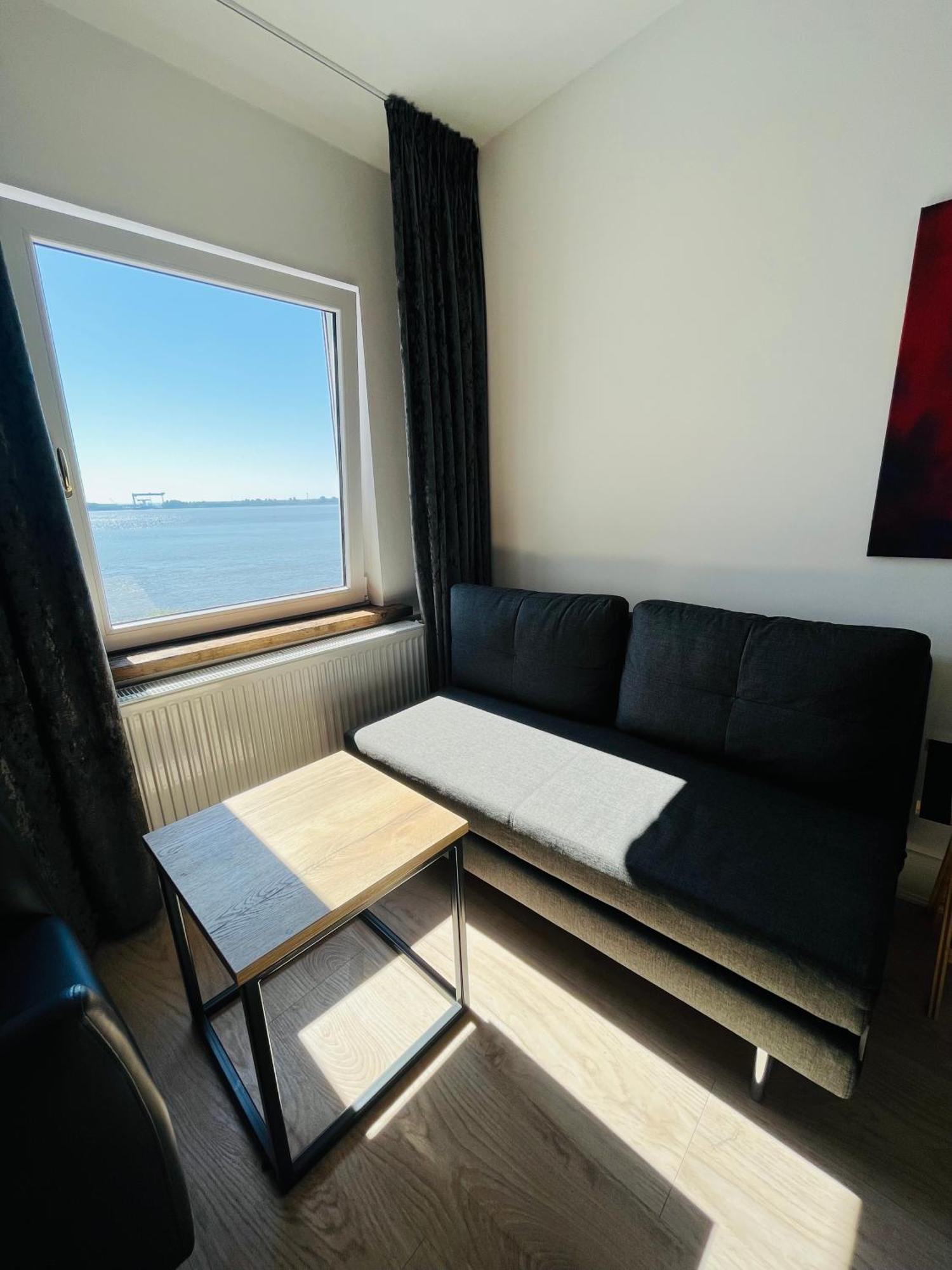 Homaris Strandhaus Blankenese Hamburg Exterior photo